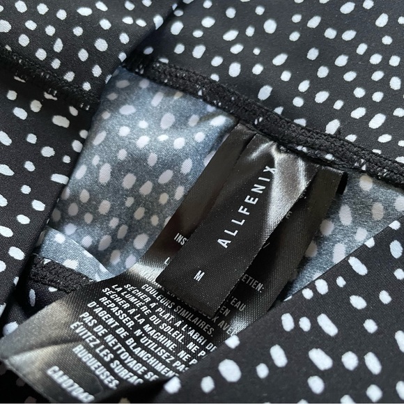 Anthropologie allfenix legging - Picture 4 of 5